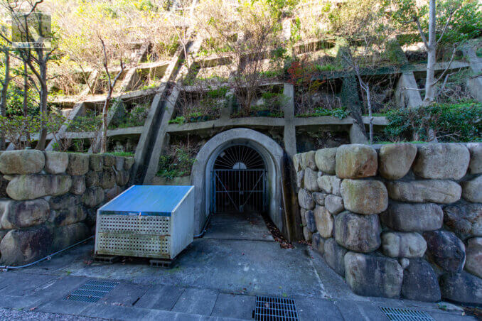 管理所裏のリムトンネル