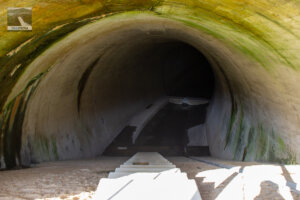 En el interior de túneles de drenaje provisionales