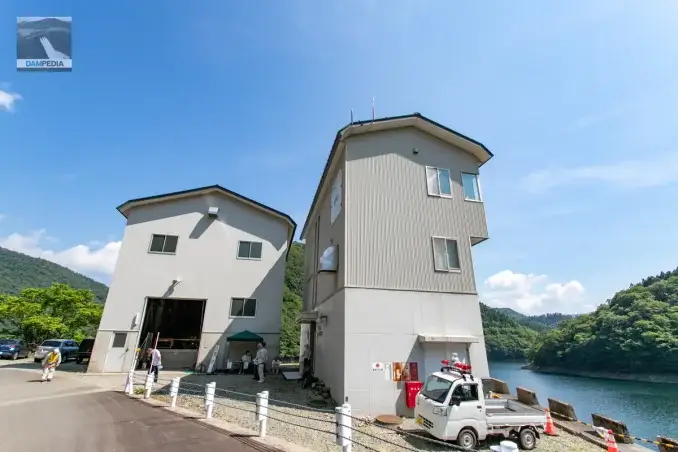 Estación de control de la presa del río Fukui Saso