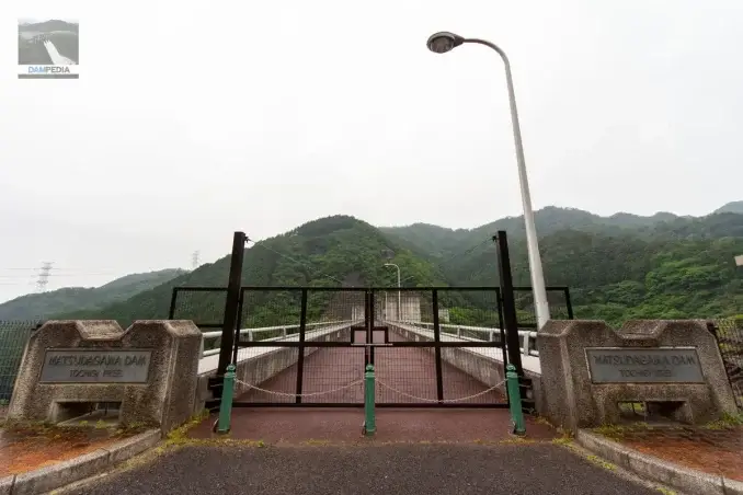立入禁止の天端